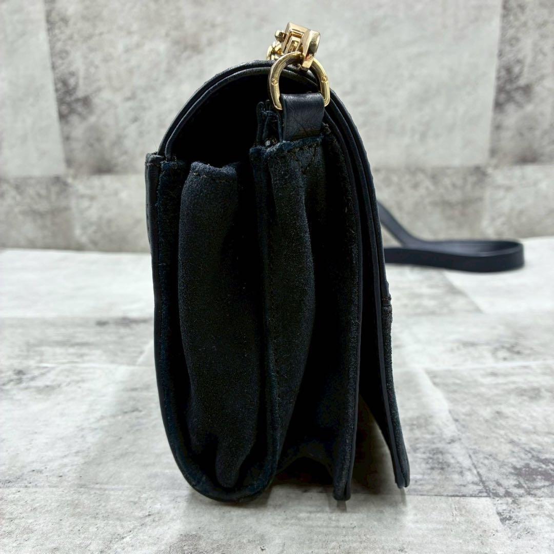 極美品 トリーバーチ エンボス デカロゴ チェーン ショルダーバッグ 斜め掛け