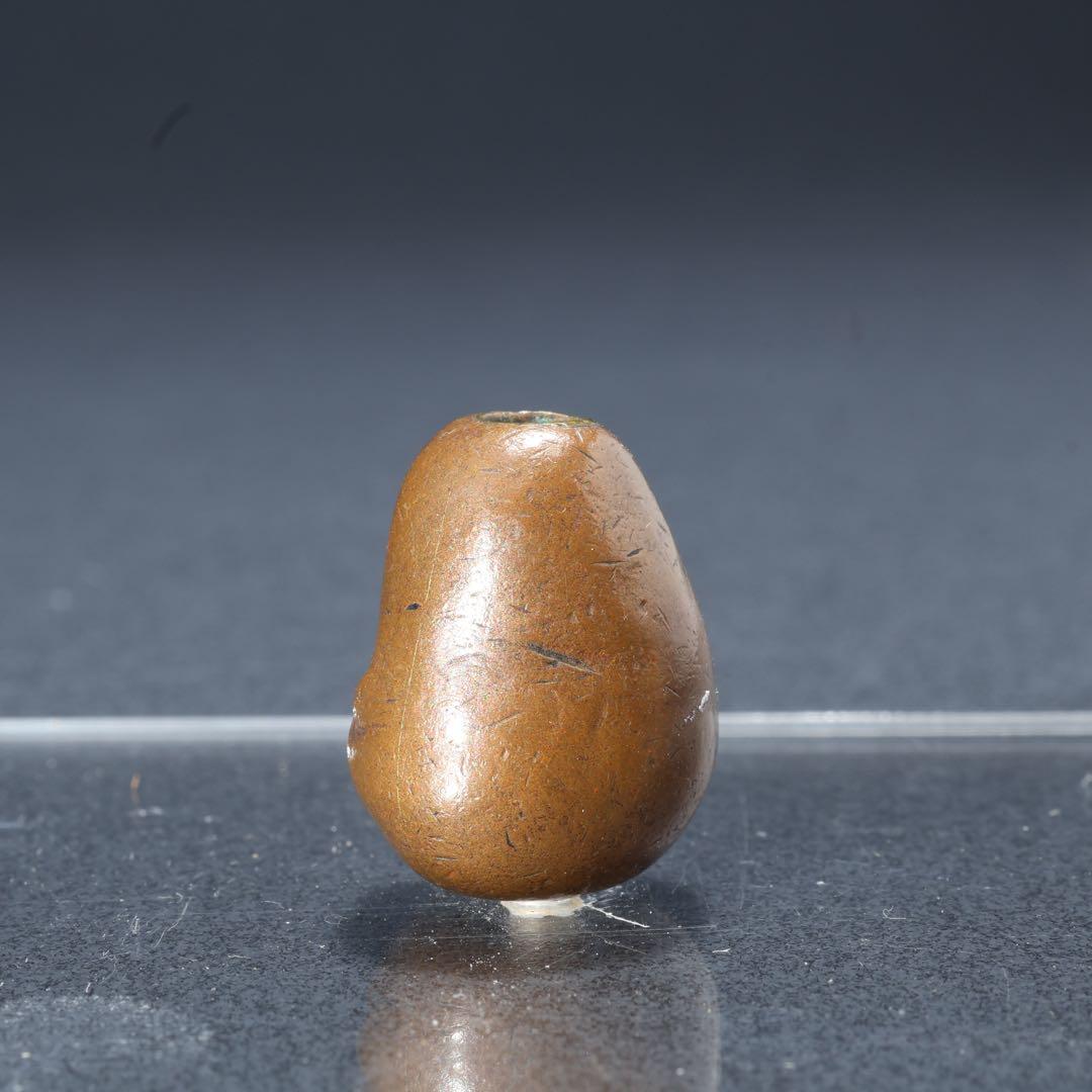 緒締め玉　達磨　提げもの　金属　茶色　金工　R1641