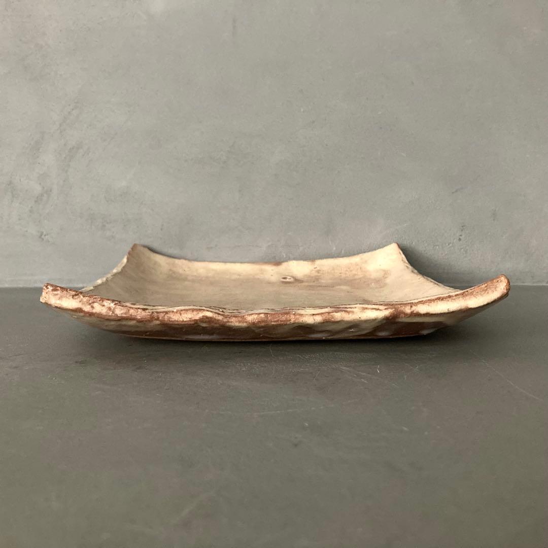 萩焼 梅田陶楽 皿 平皿 ベージュ 8cm×8.5cm×3cm