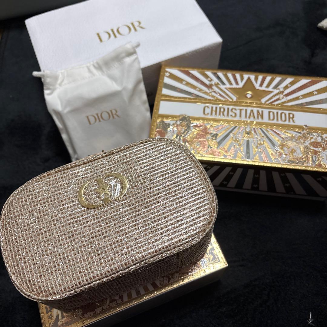 クリスマスコフレ2025 Dior ホリデーオファー 限定 ギフト　新品未使用