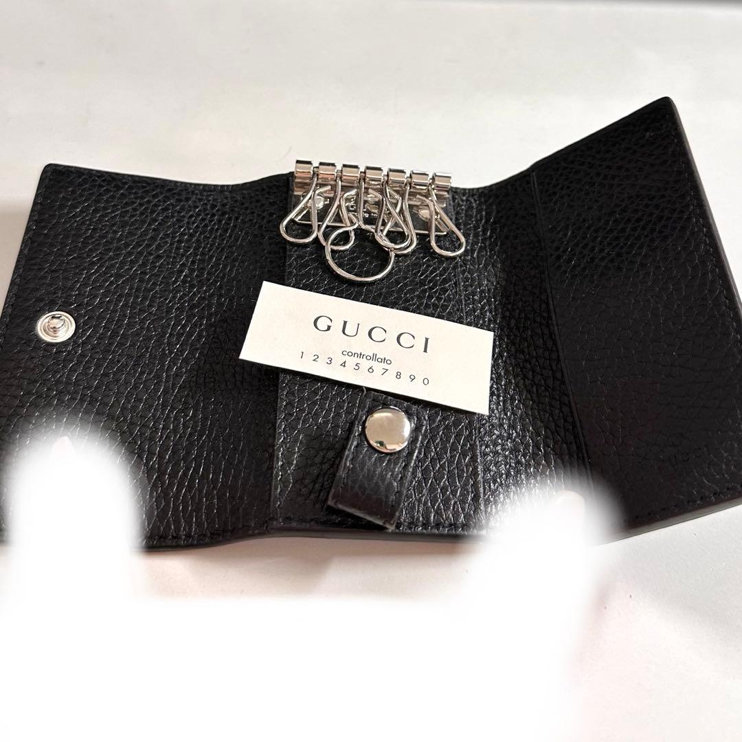 GUCCI ブラックレザー キーケース GGロゴ M109957722高 品質
