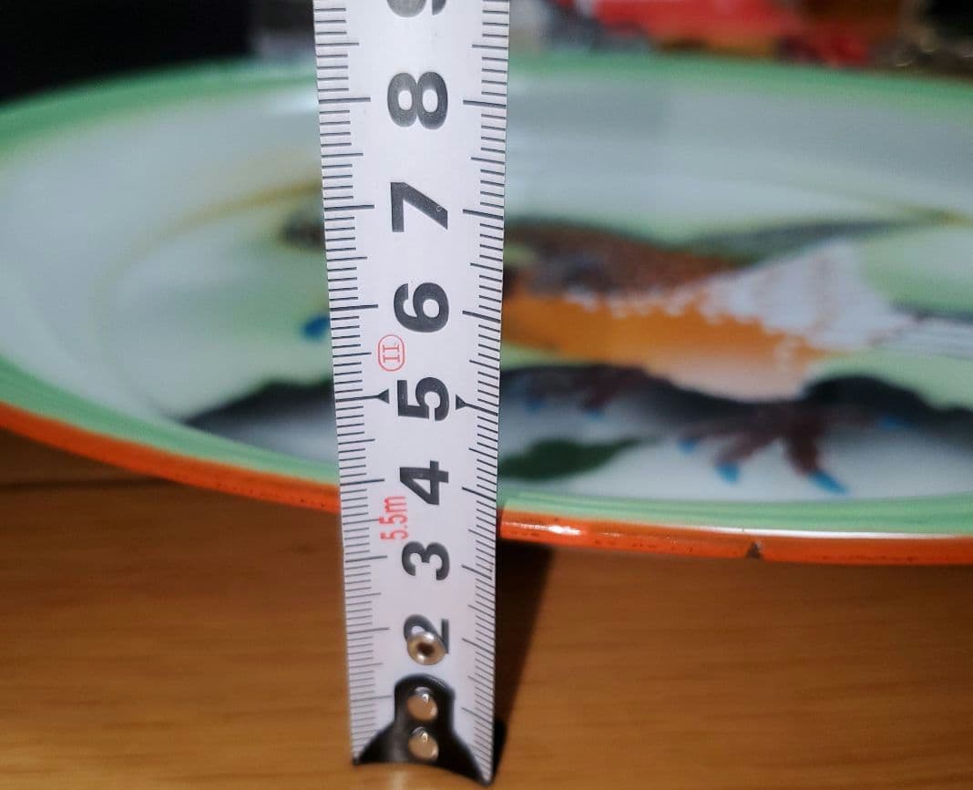 飛翔する鳥のホーロー皿