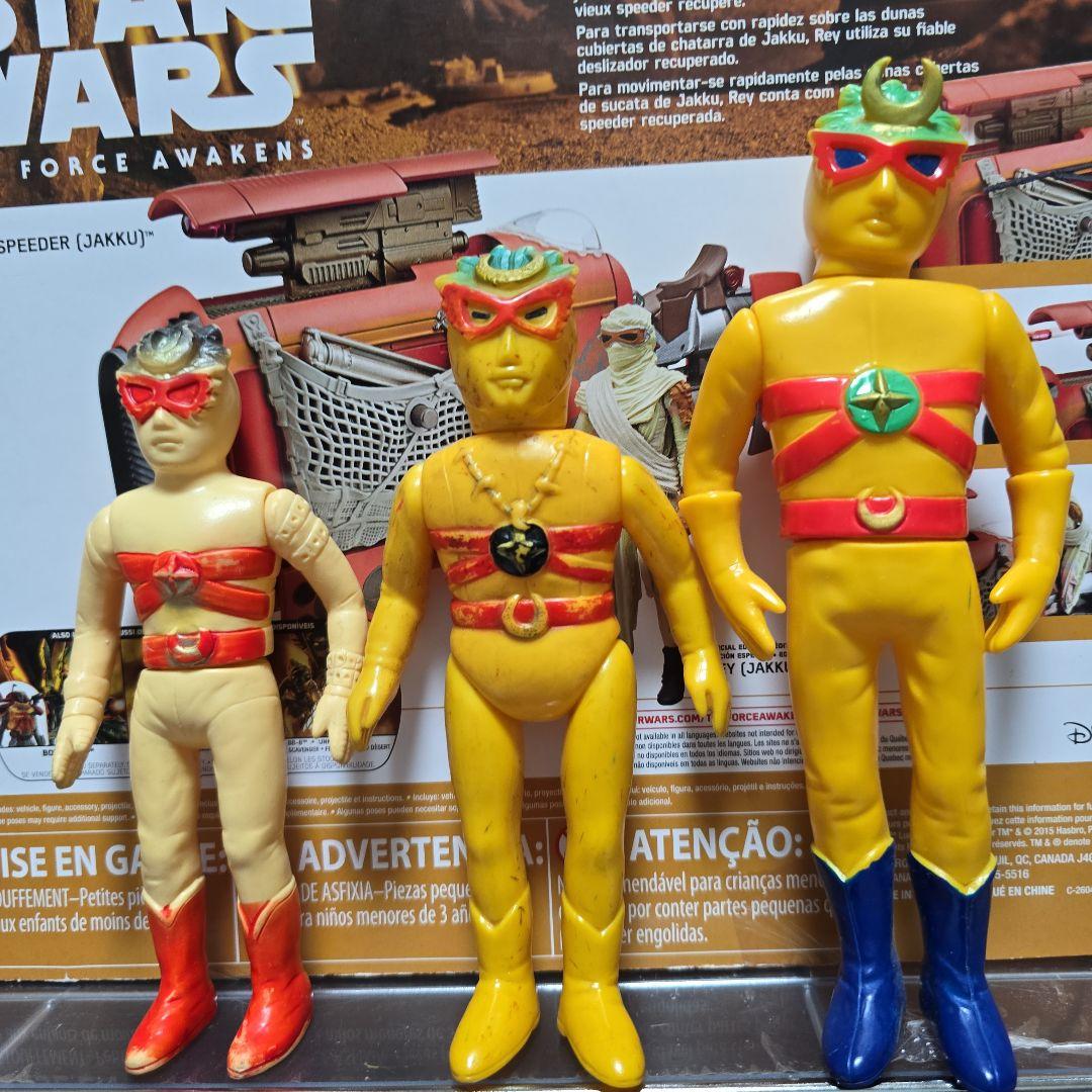 愛の戦士レインボーマン月の化身３体