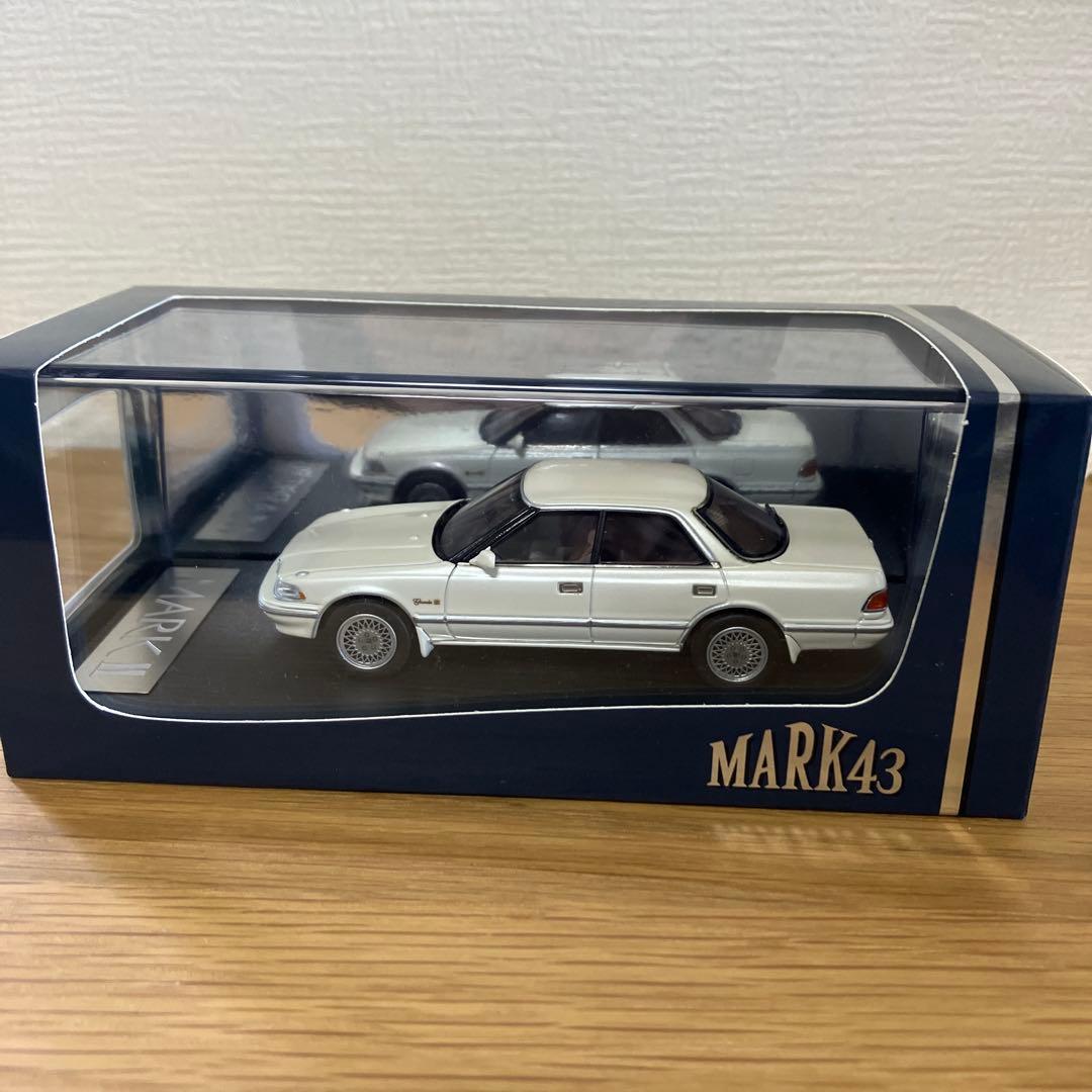 ホワイト MARK II 1/43 ミニカー　MARK43