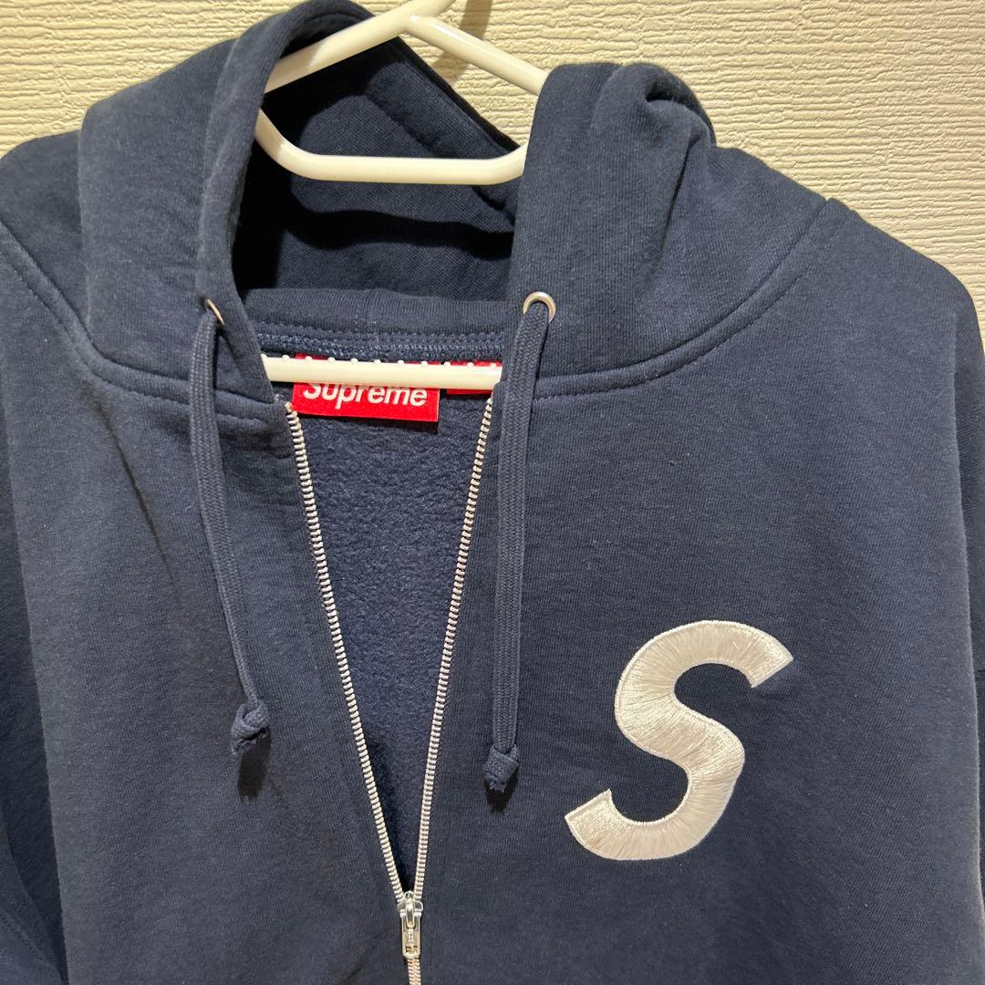 シュプリームネイビー フルジップパーカー