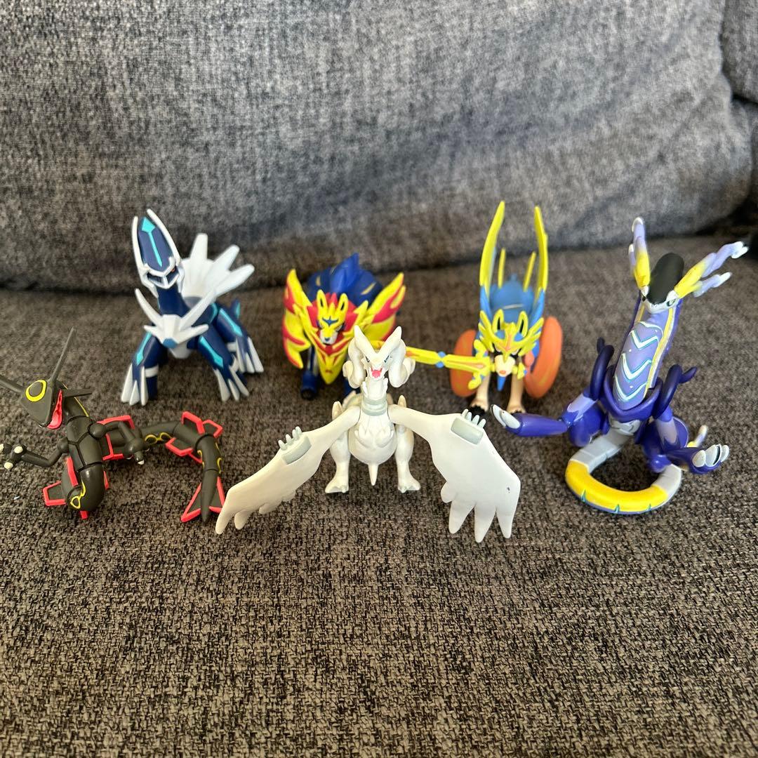 ポケモン　モンコレフィギュア等25点まとめ売り