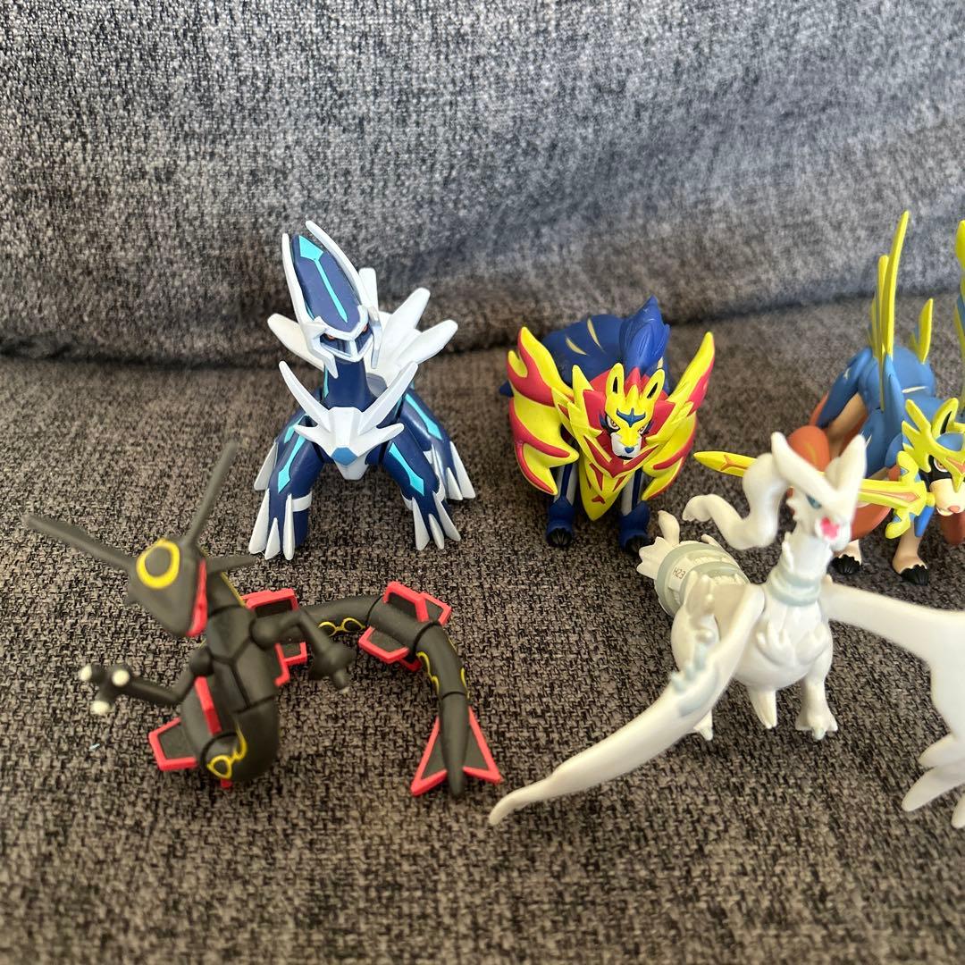 ポケモン　モンコレフィギュア等25点まとめ売り