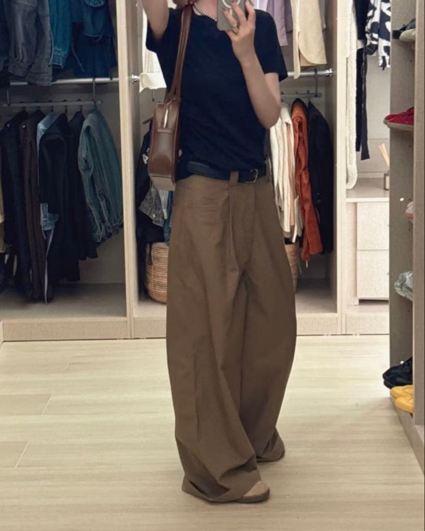 未使用 FASHIRU wide chino slacks Mサイズ