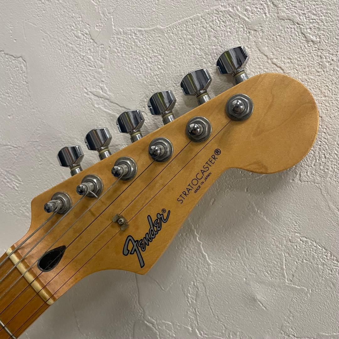 Fender フェンダー エレキギター STARTOCASTER R083703