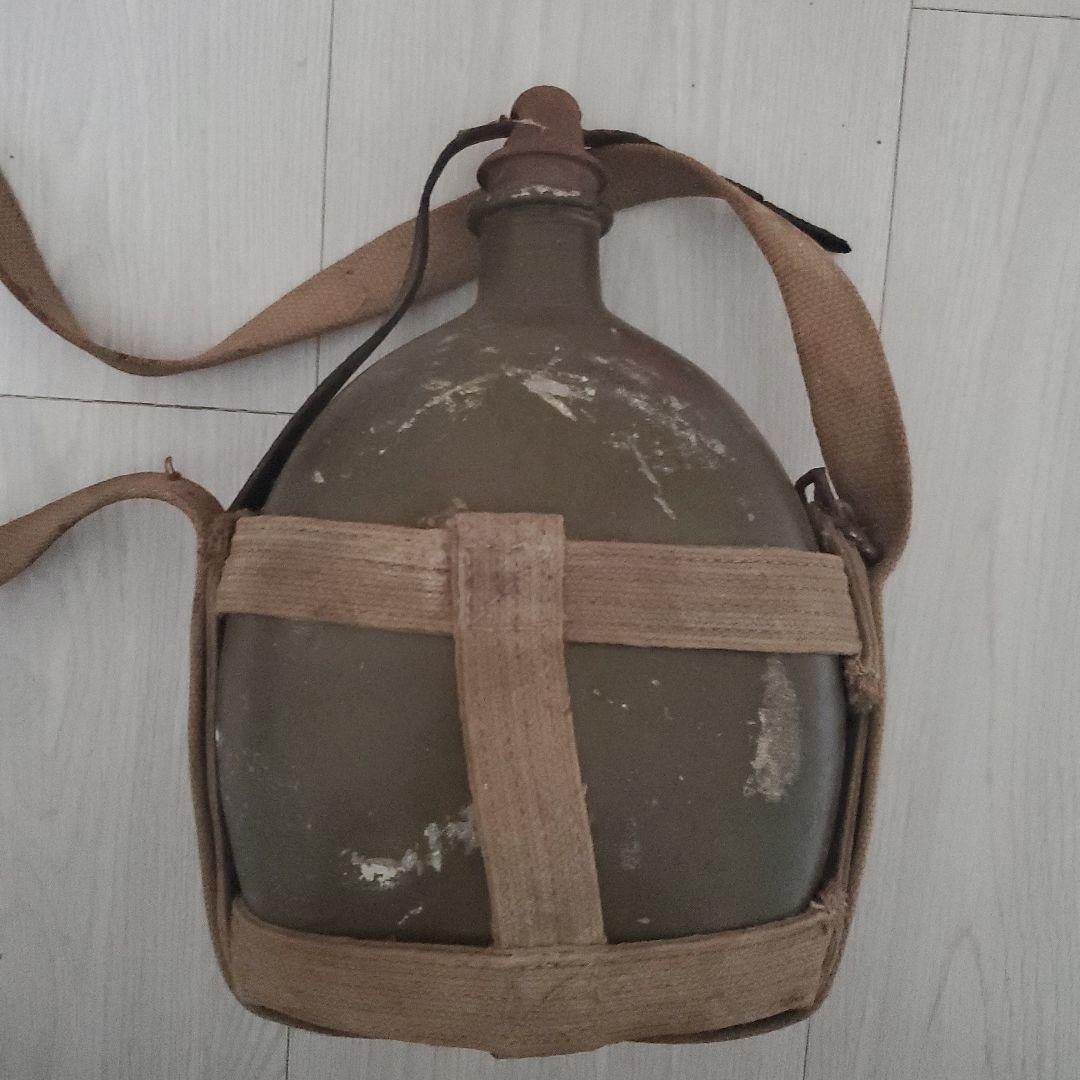 旧日本軍水筒(送料込み)