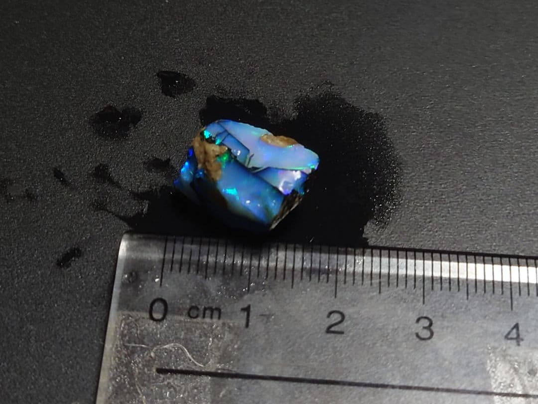 オパール 原石 チョーク エチオピア 鉱物 標本 希少ライン