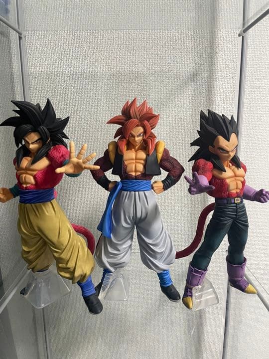 一番くじ スーパーサイヤ人4フィギュア 悟空、ベジータ、ゴジータ、3体