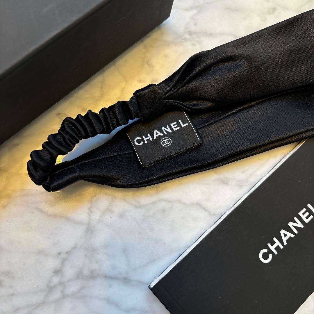 新品未使用　CHANEL ブラック リボン ヘアバンド　カチューシャ　おまけ付き