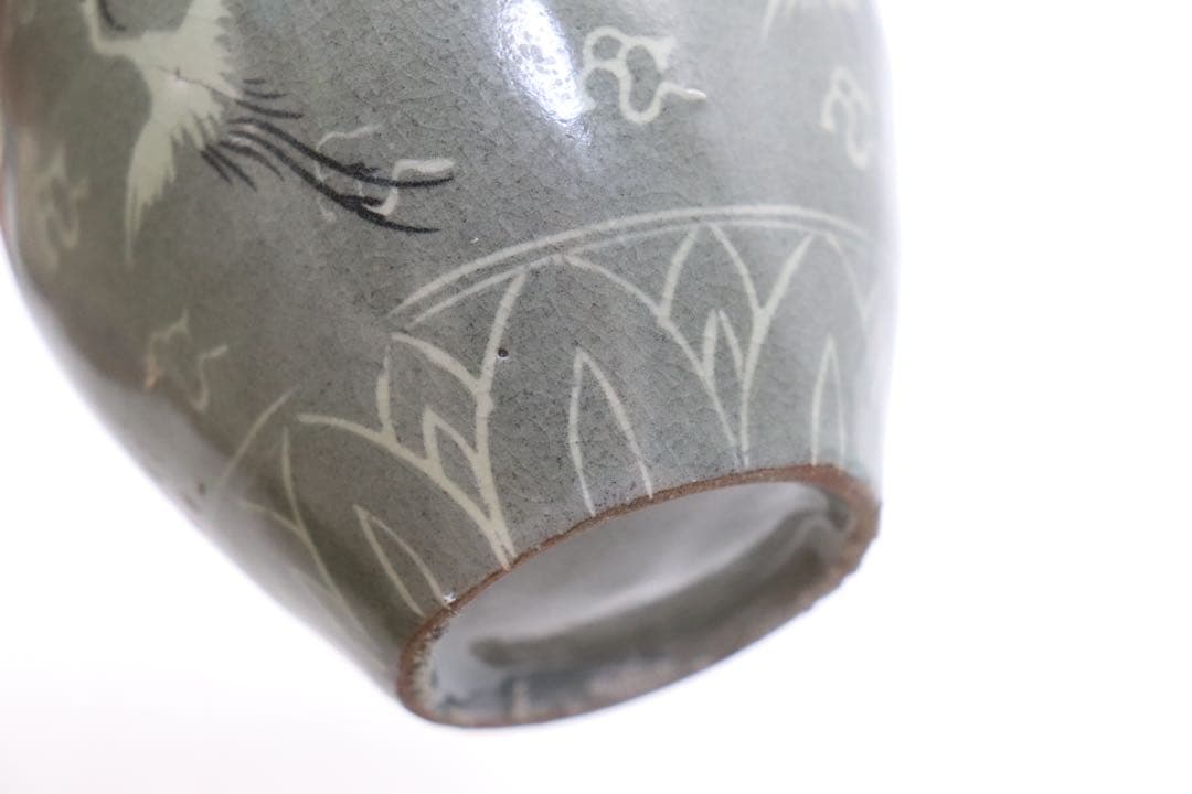 朝鮮青磁　象嵌　鶴紋瓶　李朝　送料込み260104