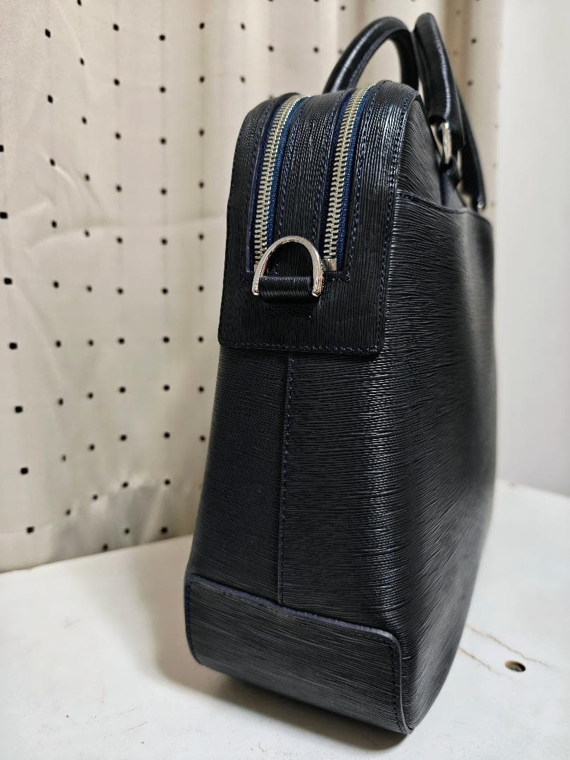 未使用品 ペッレモルビダ 2室タイプ CA202 ブリーフバッグ