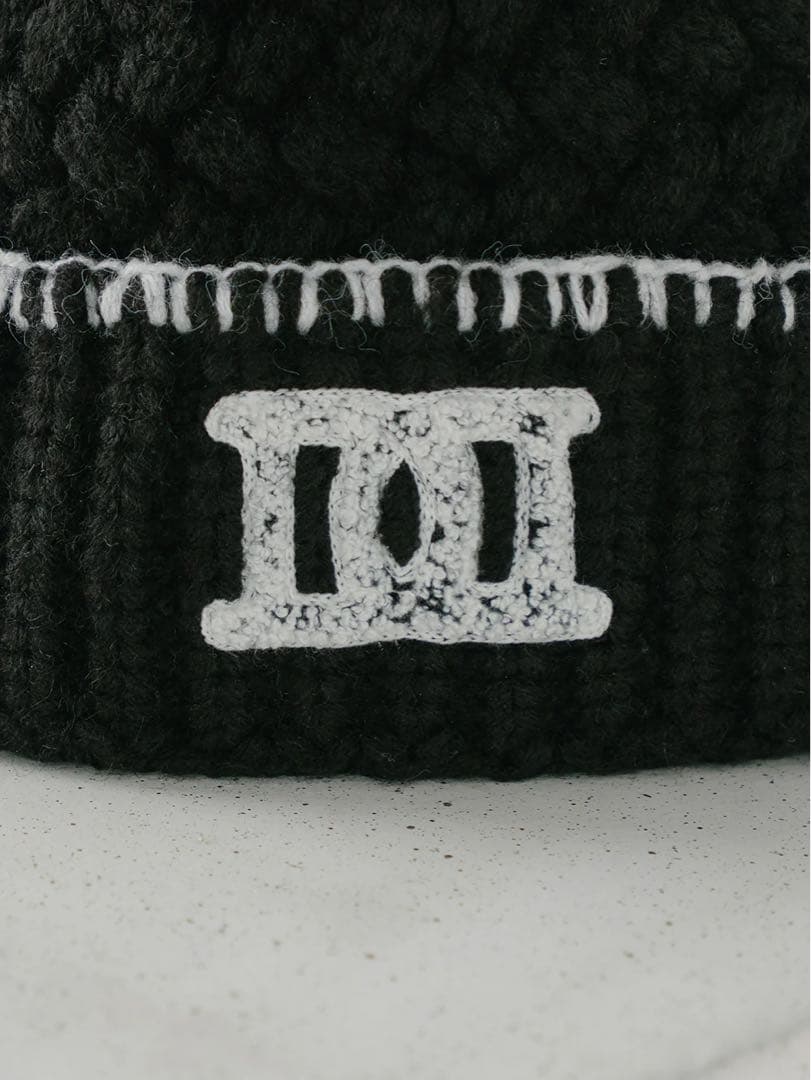 新品未開封タグ付き ダーリッチ DDロゴバスケットニットビーニー