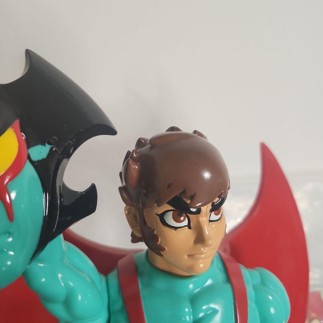 墓場の画廊　デビルマン　マスク　面取れ　ソフビ　グリーン　一部塗装剥がれ