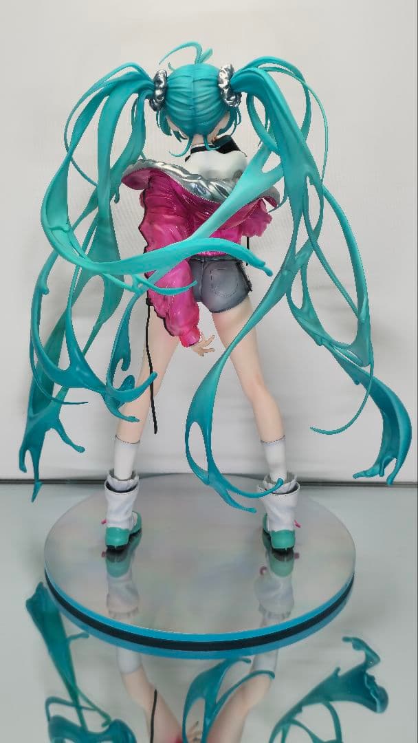 初音ミク　with SOLWA　フィギュア　米山舞　コラボ　VOCALOID