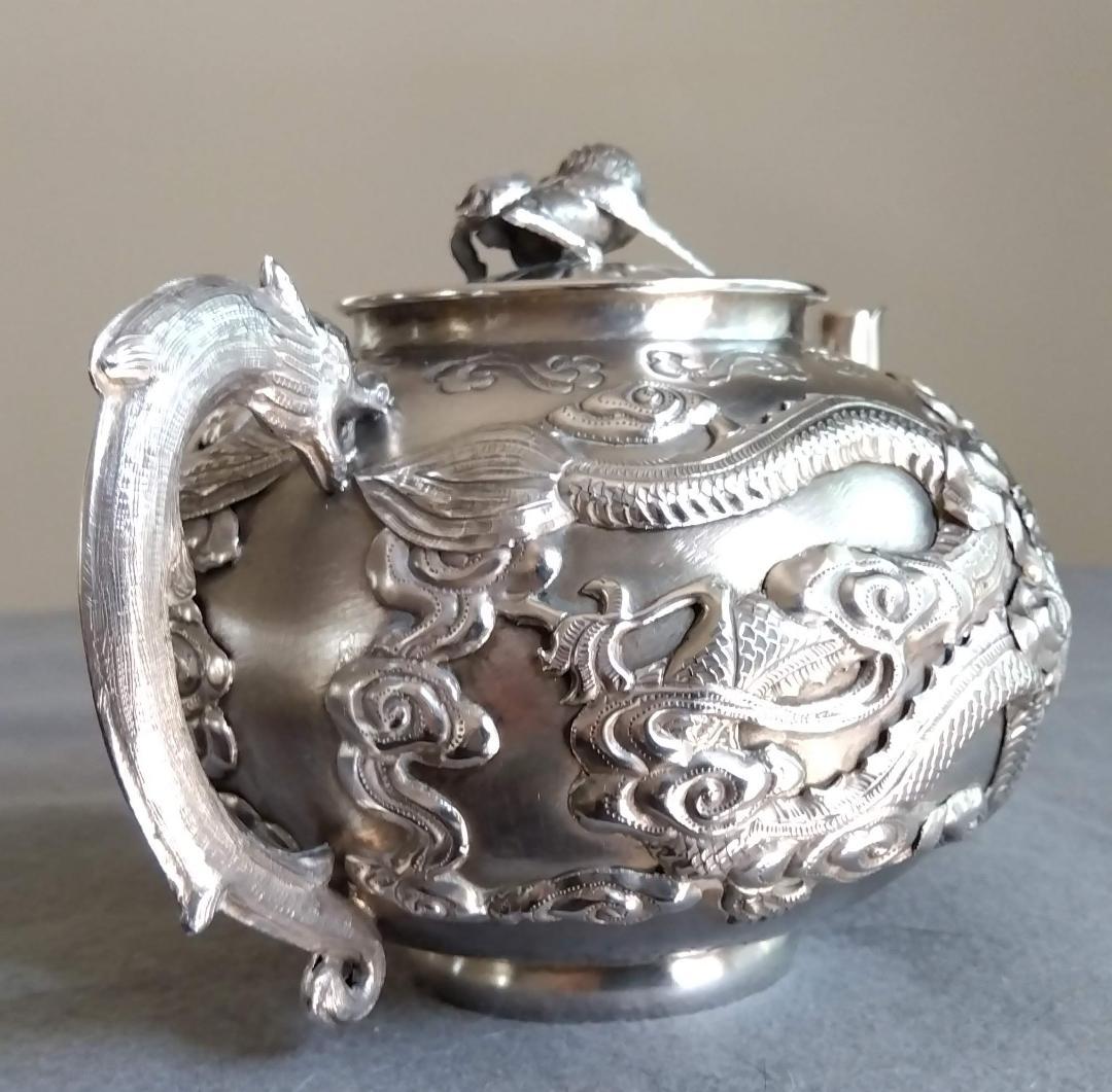北京工芸品公司 銀製伝統雲龍紋唐獅子摘酒器 288gram高110長