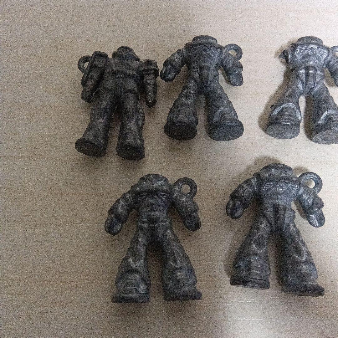 機動戦士ガンダム 鉄キーホルダー 11個セット