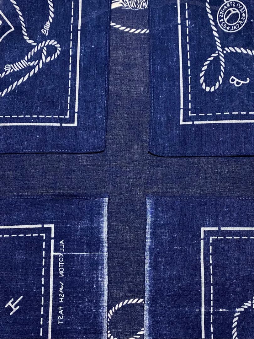 デッドストック Levi's 紺 リーバイス ビンテージバンダナ 1557