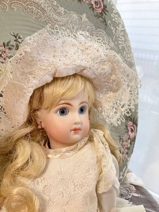 まるでアンティークの様なリプロのジュモー jumeau ビスクドール