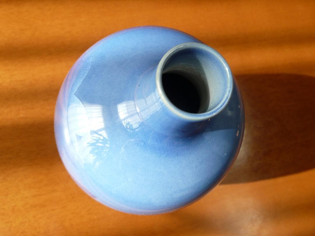 M*o様 九谷焼【人間国宝・中田一於作】 花瓶 未使用新品 《淡青釉裏銀彩》送料