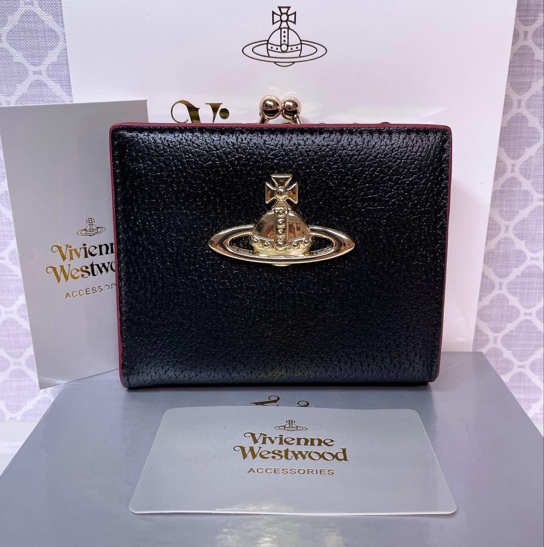 最新☆ショッパー付】高級感 ヴィヴィアン・ウエストウッド 折財布 黒