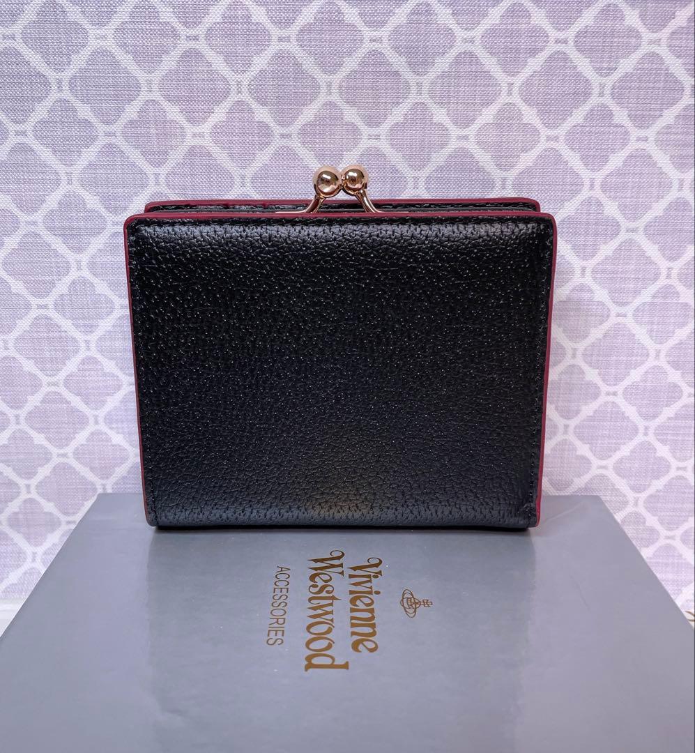 最新☆ショッパー付】高級感 ヴィヴィアン・ウエストウッド 折財布 黒