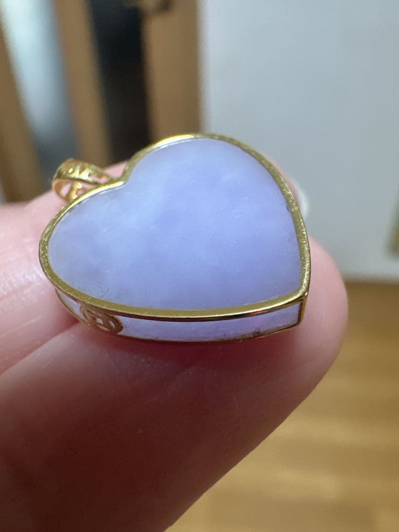 「新品］18K金ハート型純天然淡い紫色ペンダント　鑑定書付き 1743993225511_6123b7cc-acb1-