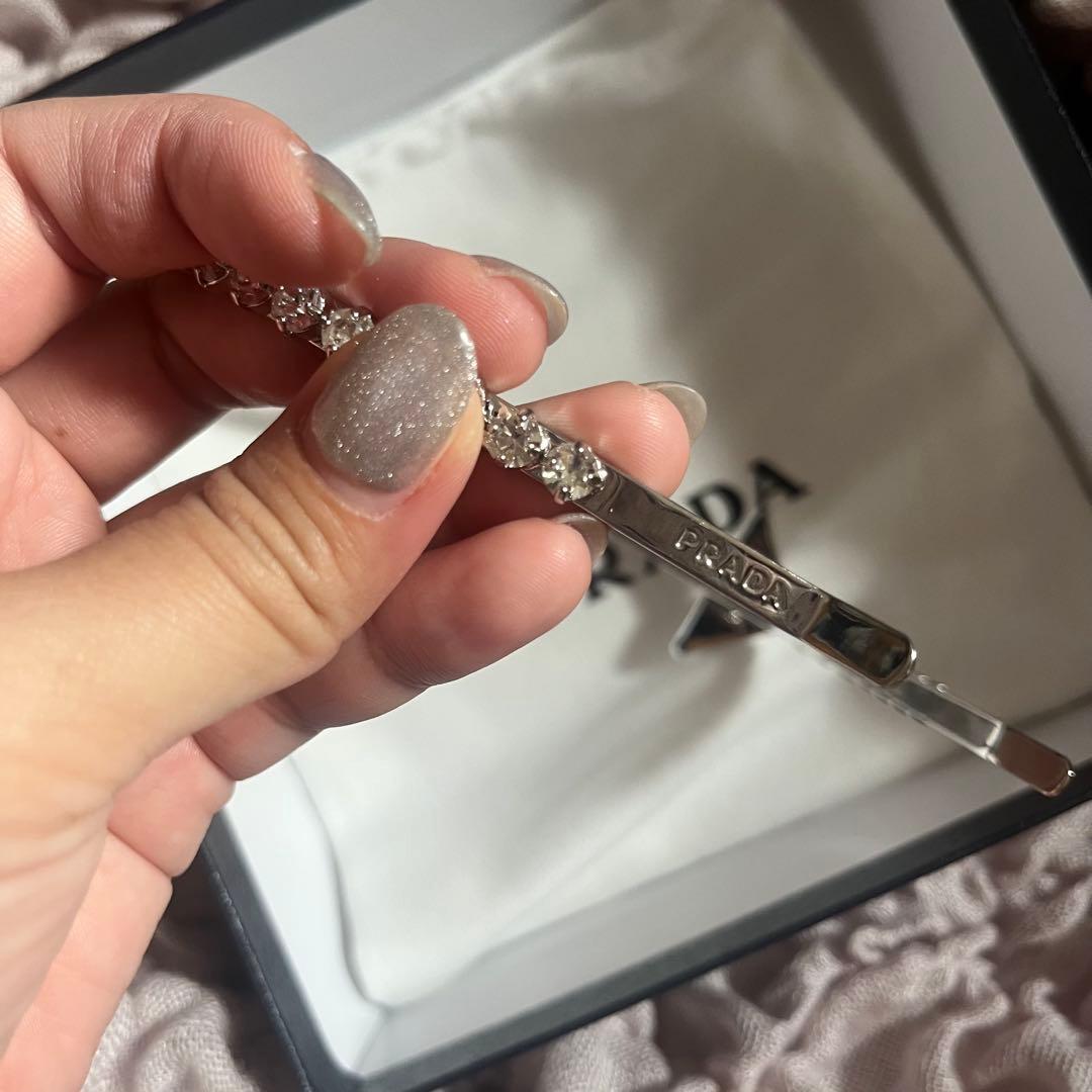 PRADA クリスタルカチューシャ