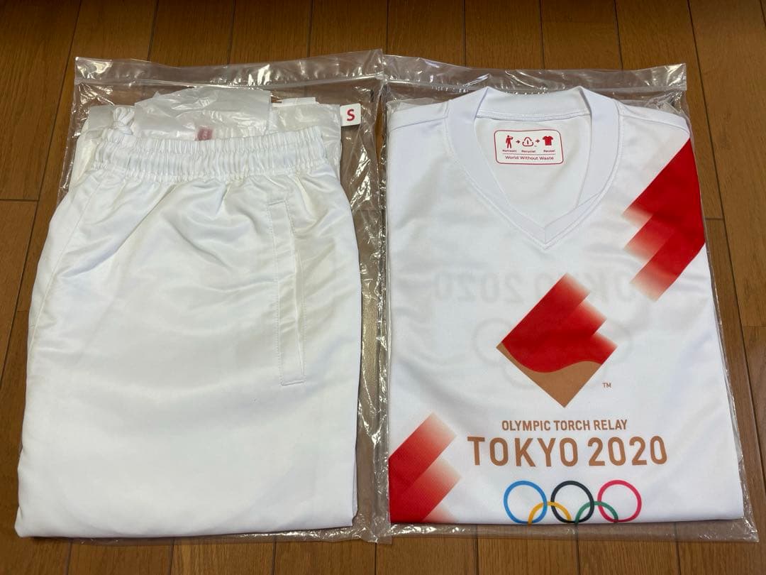 非売品オリンピック聖火ランナー公式ユニホームショートパンツ