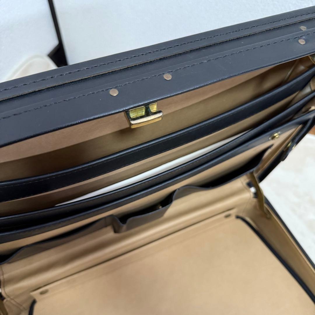 ハートマン　アタッシュケース　オールレザー　A4収納　ダイヤルロック　黒