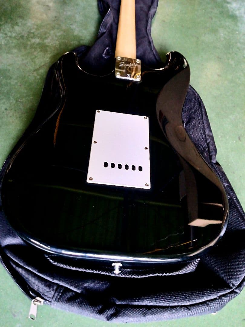 Fender by Squier　2007年製　ミニアンプ　ブースターペダル付き