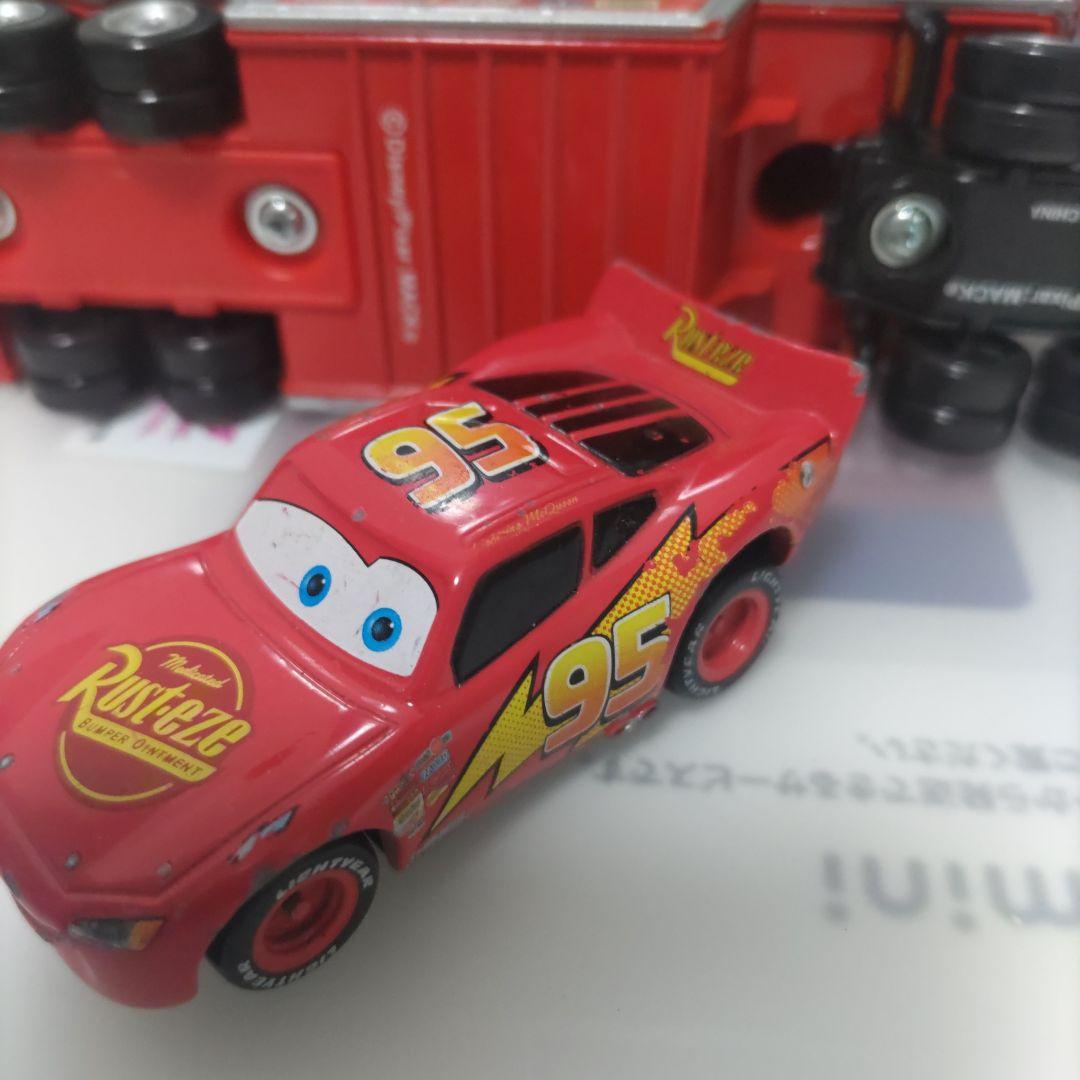 希少ディズニーピクサー2006年初期モデルカーズ ライトニングマックイーンセット