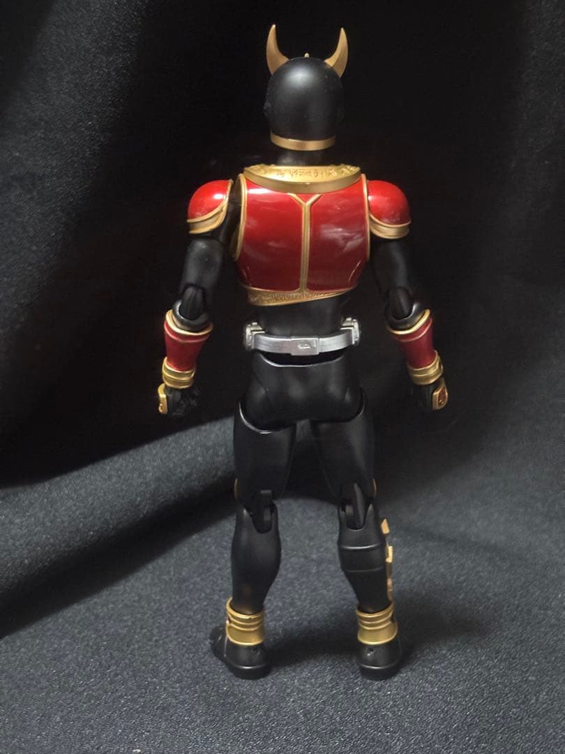 【期間限定値下げ】発光改造　仮面ライダークウガ　フィギュア