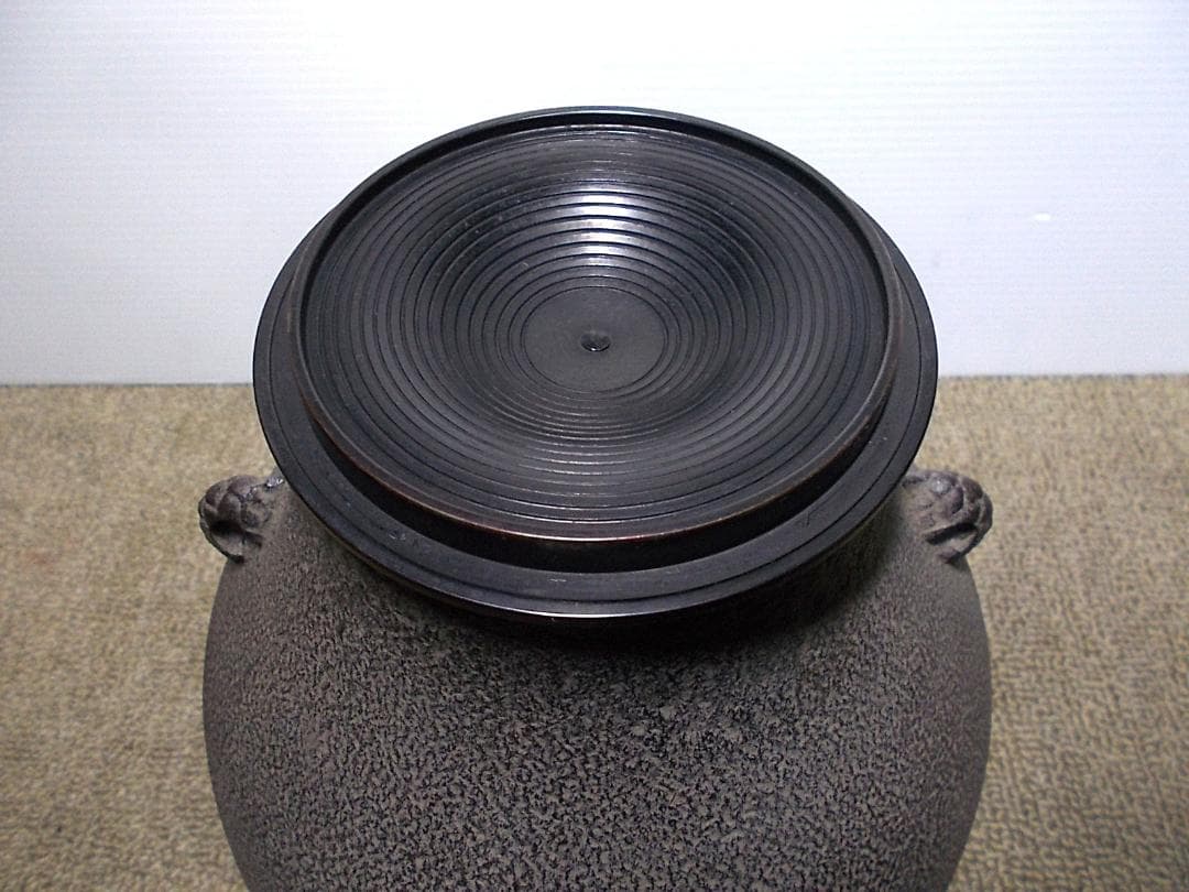 Y3122-5 茶道具 鉄製 風炉釜 五徳付き セット