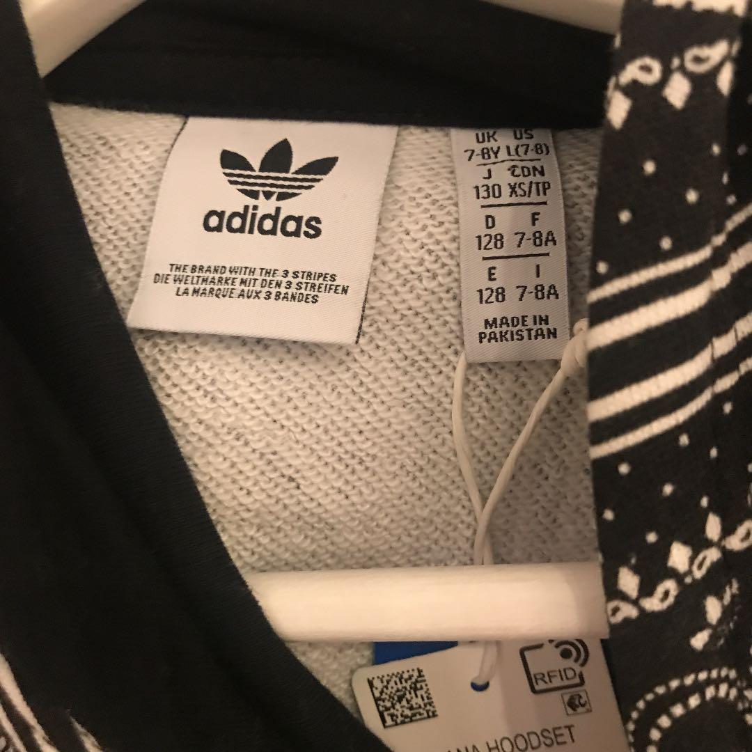 新品US購入！アディダスオリジナルスセットアップ130cm/ペイズリー日本未発売