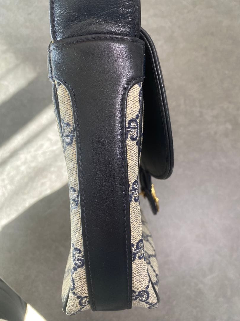 GUCCI GGパターン ショルダーバッグ ネイビー/アイボリー