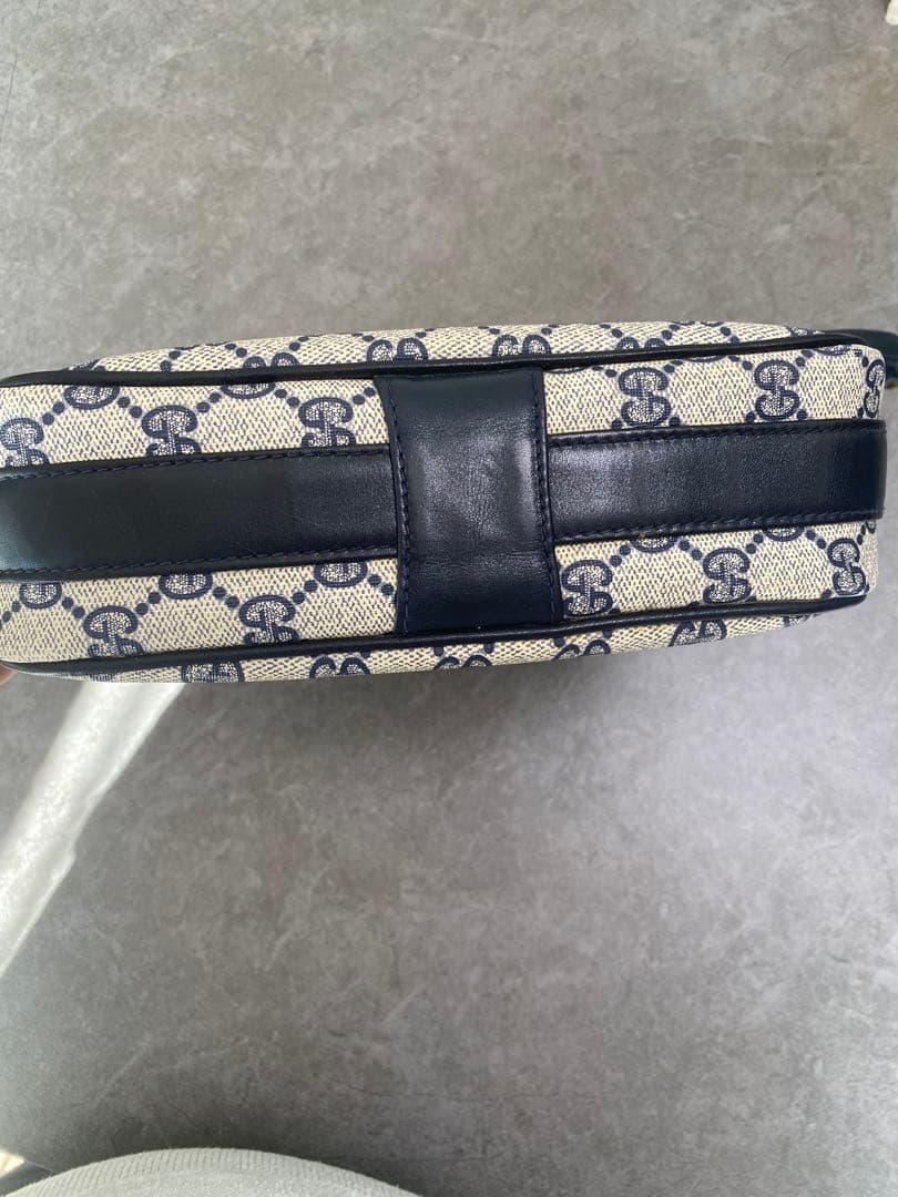 GUCCI GGパターン ショルダーバッグ ネイビー/アイボリー