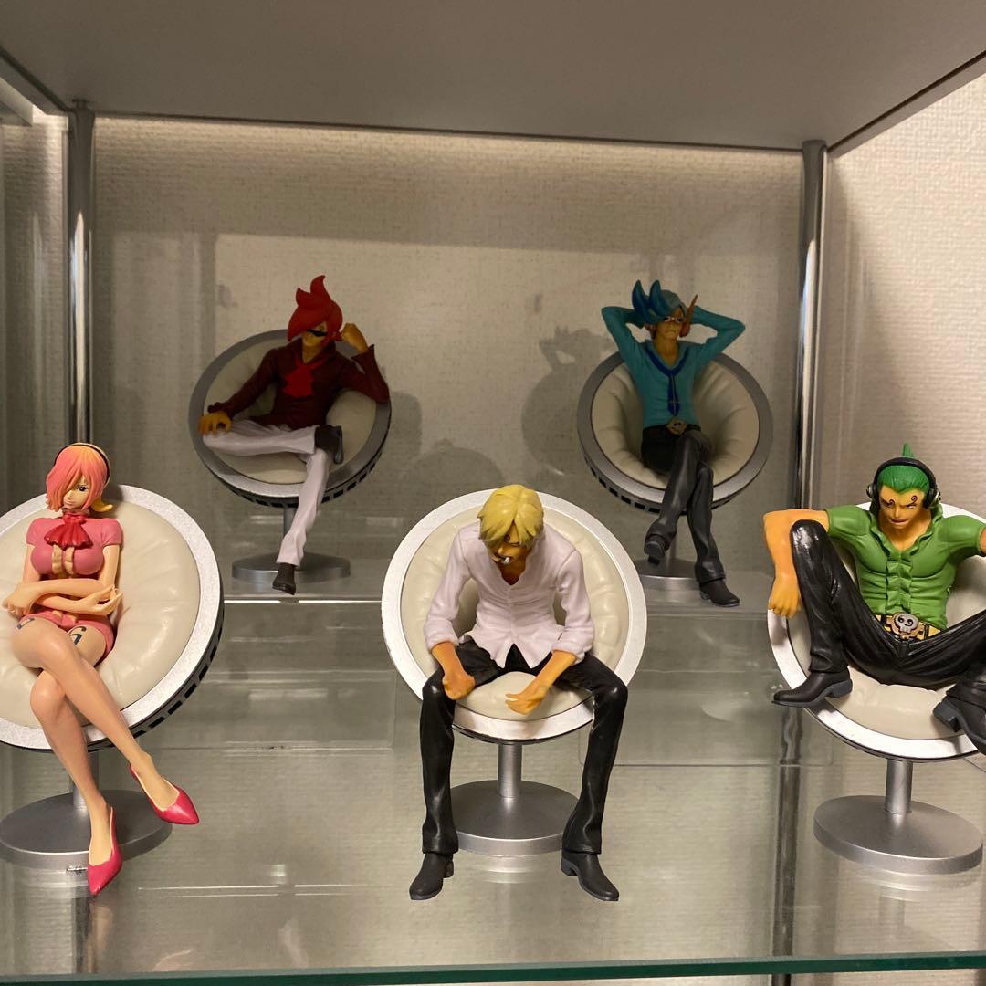 ワンピース ヴィンスモーク家フィギュア - メルカリ