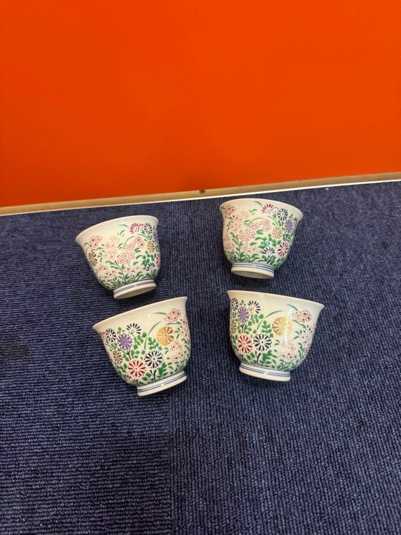 1648 其泉 秋草瓔珞文 湯呑 4客