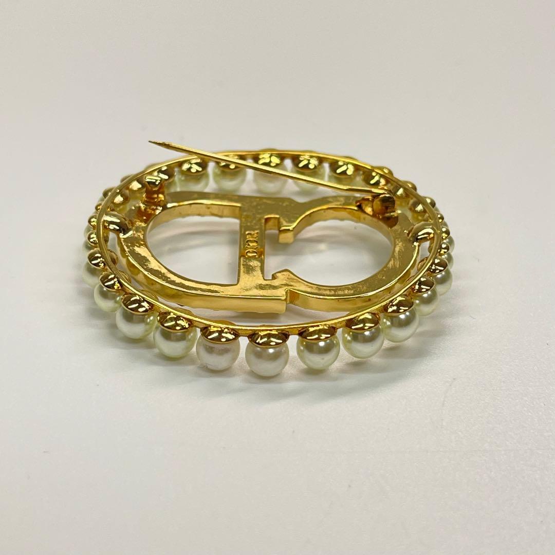 Christian Dior(クリスチャンディオール)ブローチ - メルカリ