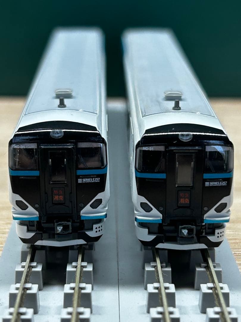 Nゲージ KATO 10-1614 E257系2500番台 踊り子 5両セット KATO 10-1614 E257系2500番台「踊り子」5両セット Nゲージ * | 鉄道