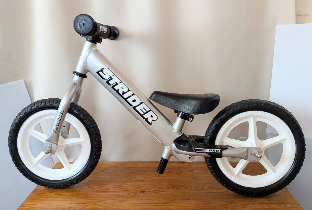 HALLO様専用 STRIDER PRO バランスバイク シルバー
