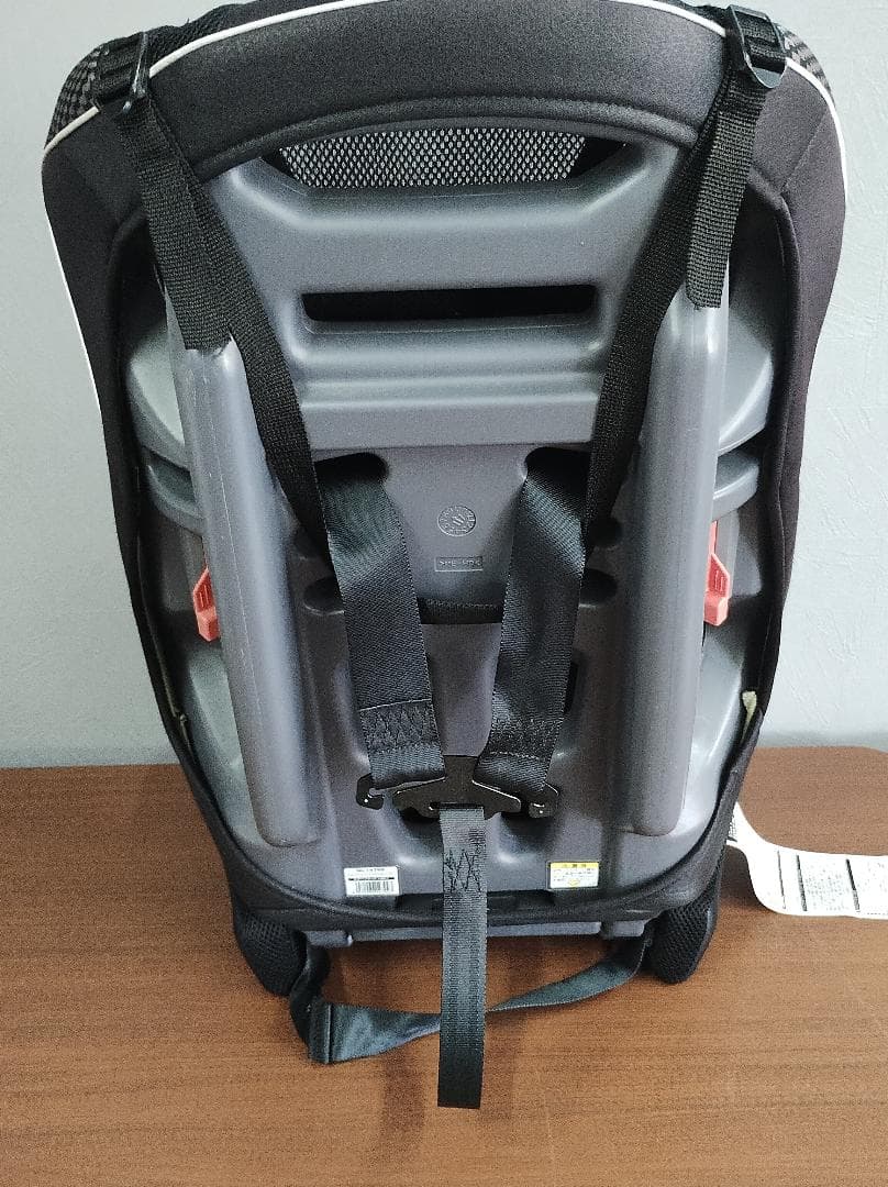 美品　コンビ 　ジュニアシート　ジョイトリップ 　エッグショック1才頃~11才頃