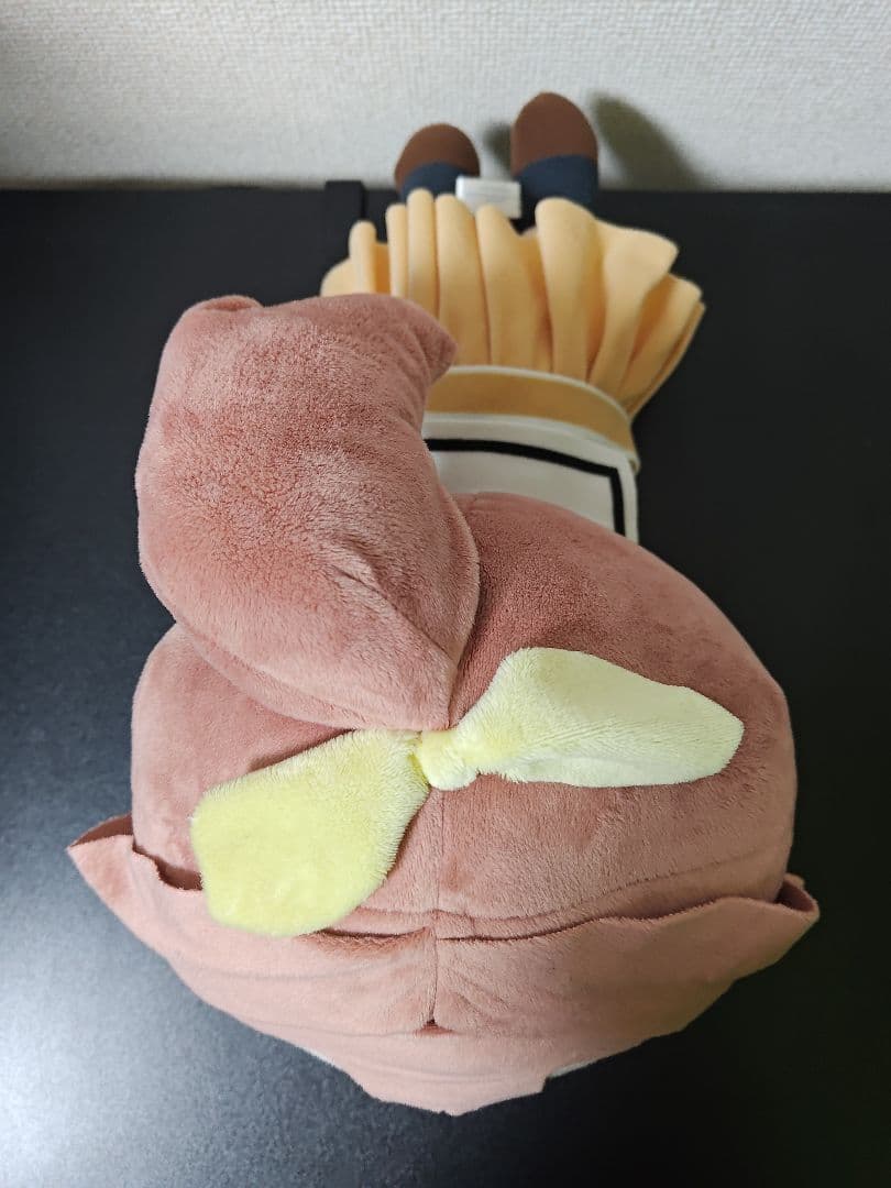 【美品】バンドリ　メガジャンボ寝そべりぬいぐるみ　山吹沙綾　ポッピンパーティー