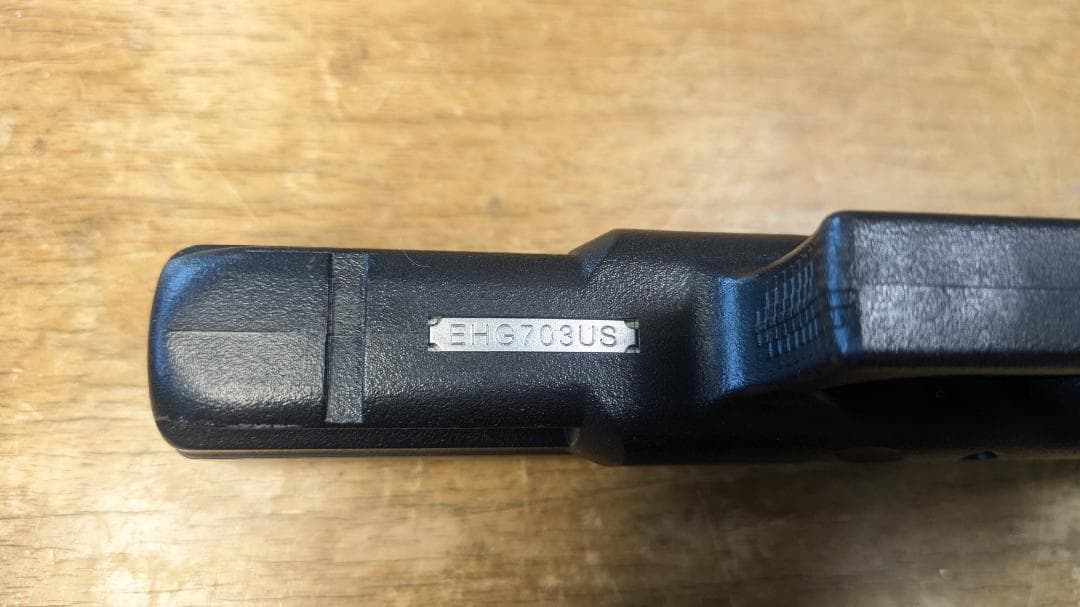 東京マルイ　電動ハンドガン　グロック 18C　ロンマガ　ライト付き