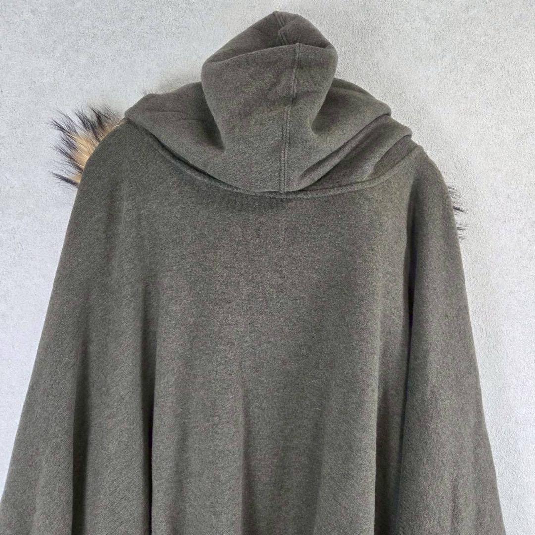 新品 L.G.B. NWT ラクーンファー ポンチョ ケープ フード パーカー
