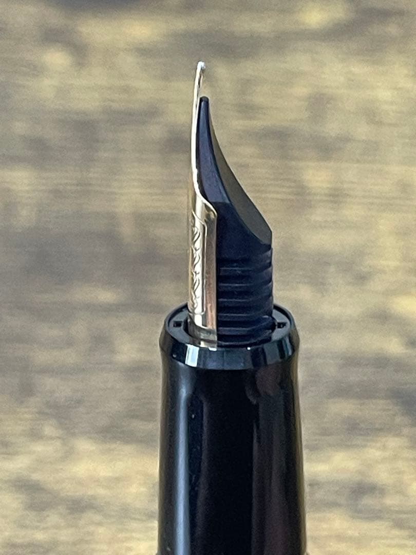 試筆のみ　最初期型 1987年製　バランサー付　マットグリーン　67 万年筆